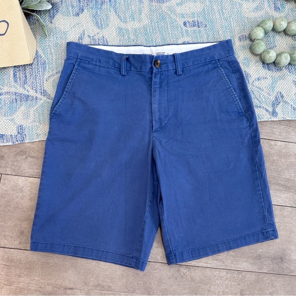 Old Navy Men’s Blue Flat Front Ultimate Slim Chino Shorts- size 31, 8” in seam